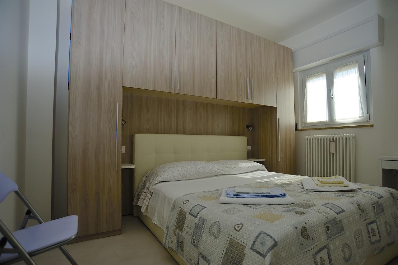 Bed & Breakfast Sforza 19 San Colombano al Lambro Exteriör bild